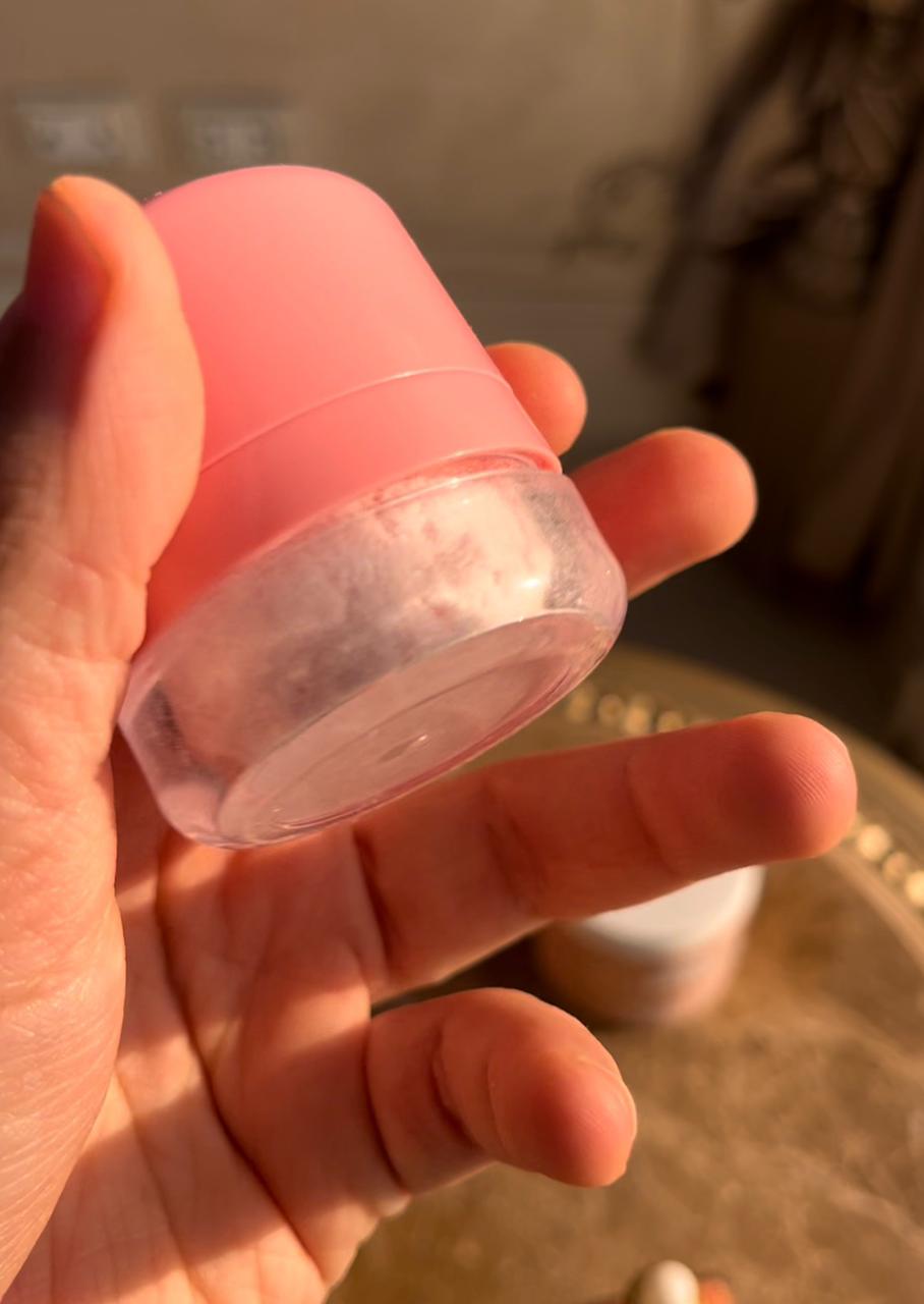 BODY POWDER with refill